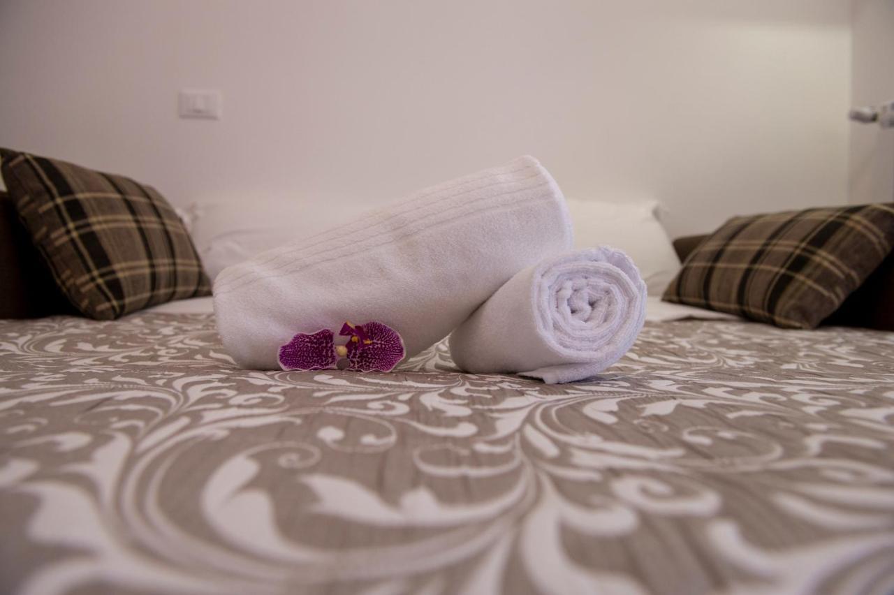 Joyce Luxury Suite モノーポリ エクステリア 写真